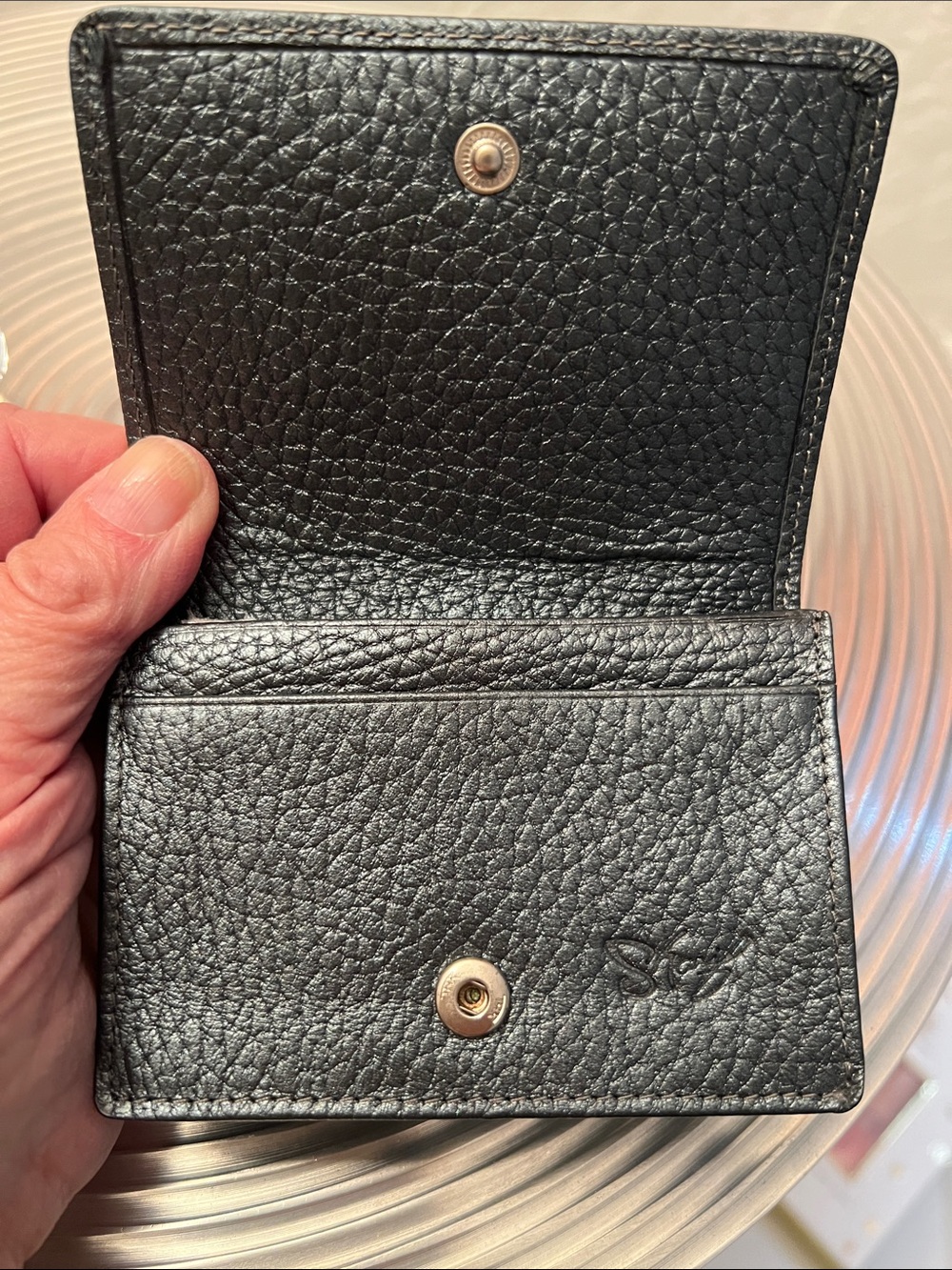SHARIF 100% Black Leather Wristlet Card Holder with Embellished Logo Patch - Picture 3 of 9